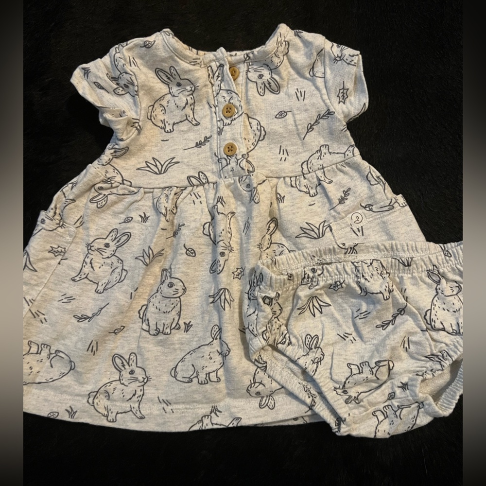 3/$15❣️Baby Girls Spring Bunny Dress; 6 months